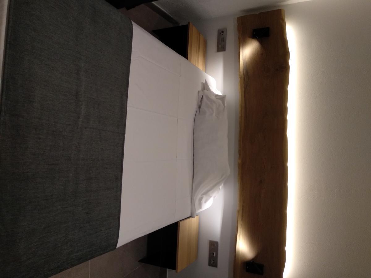 Hostal Paris Барселона Екстер'єр фото