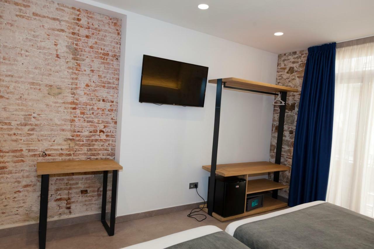Hostal Paris Барселона Екстер'єр фото