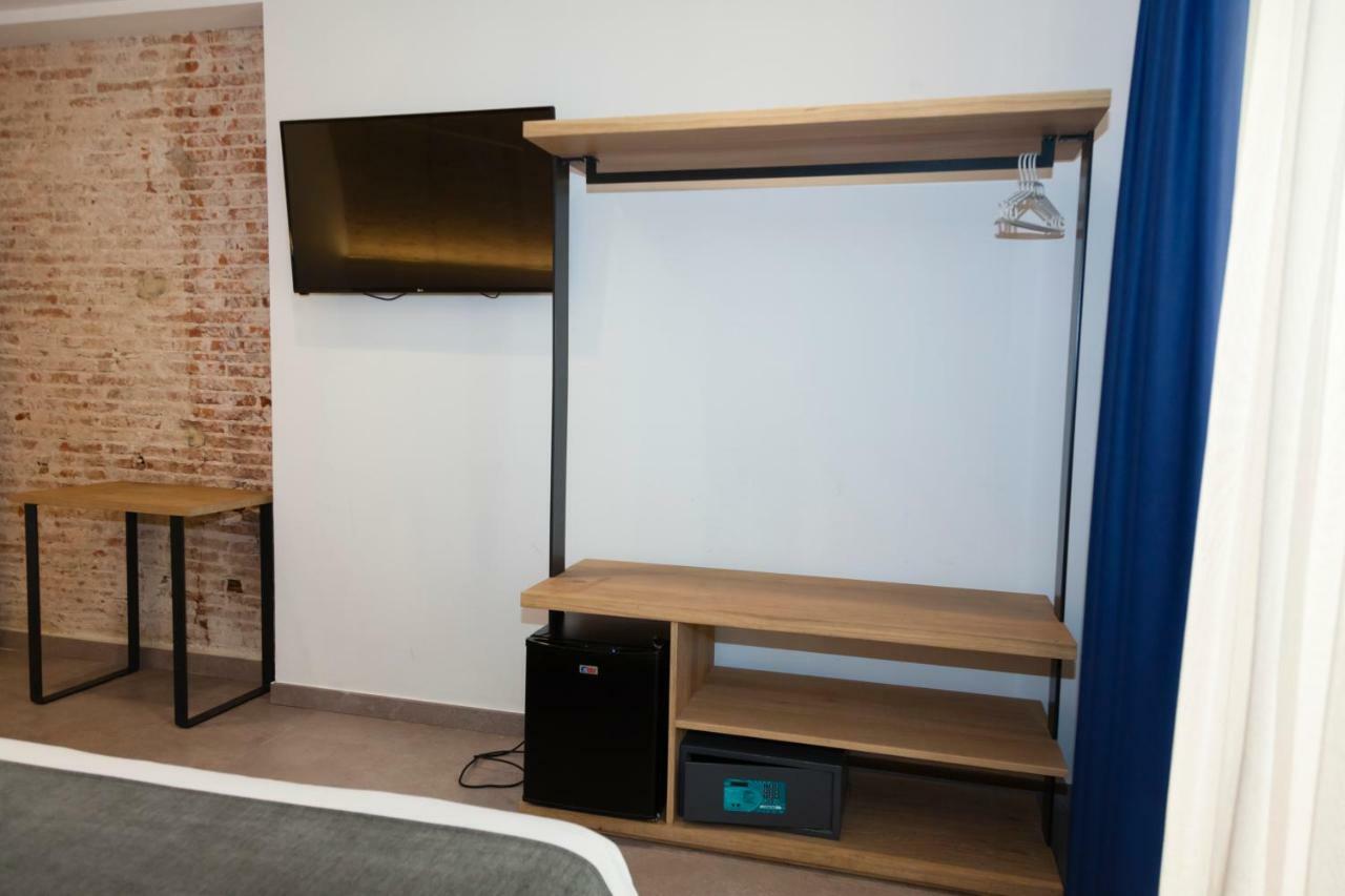 Hostal Paris Барселона Екстер'єр фото